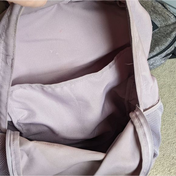 2 VS PINK BACKPACKS - Picture 9 of 9